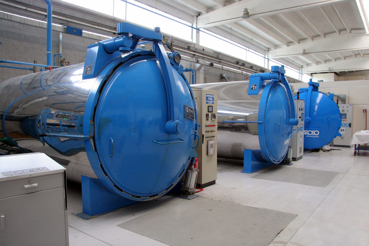 What is an Autoclave & how does it work?